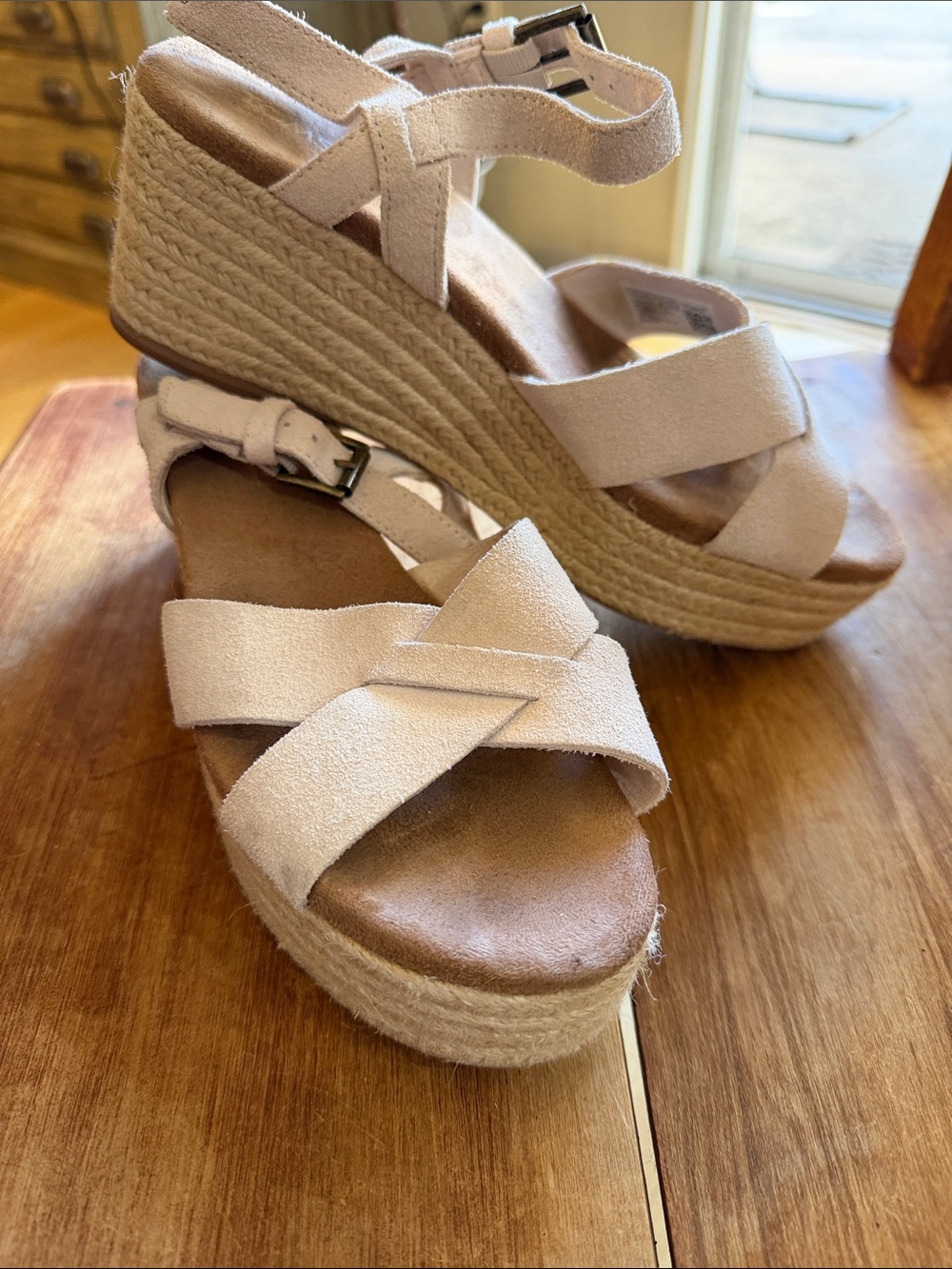 Women’s Tom’s Espadrille Wedge Sandals in Blush Pink